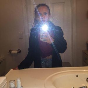 Meet your Posher, Isabelle